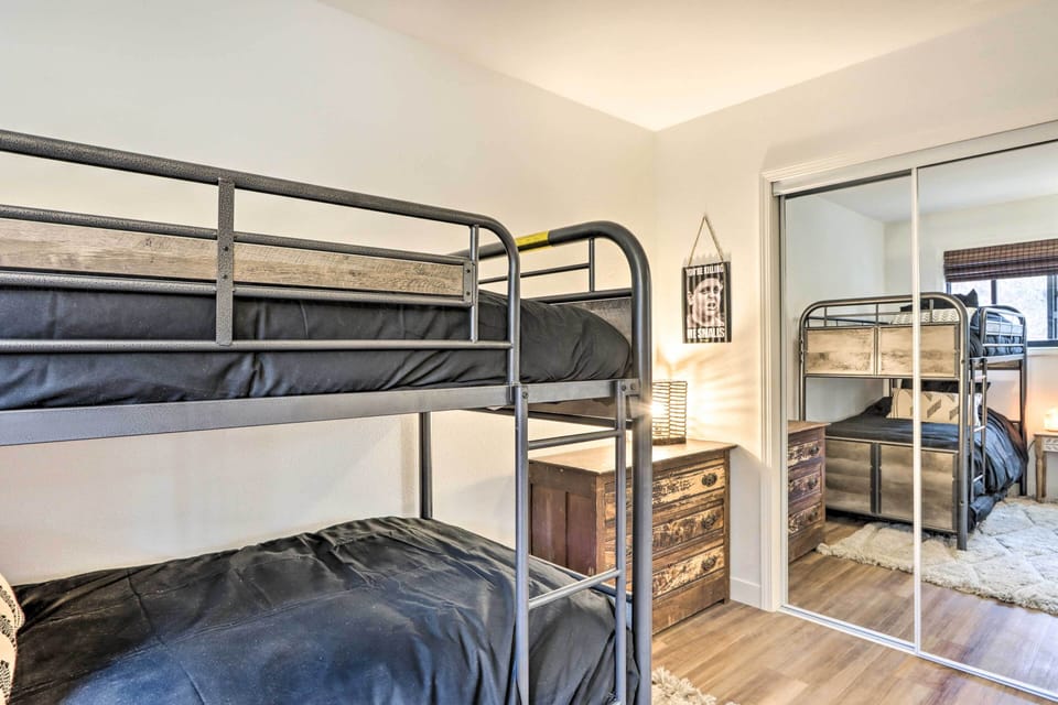 Cottage (2 Bedrooms) | Interior