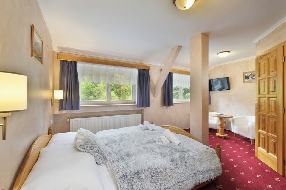 Triple Room, 1 Bedroom | Premium bedding, free WiFi, bed sheets