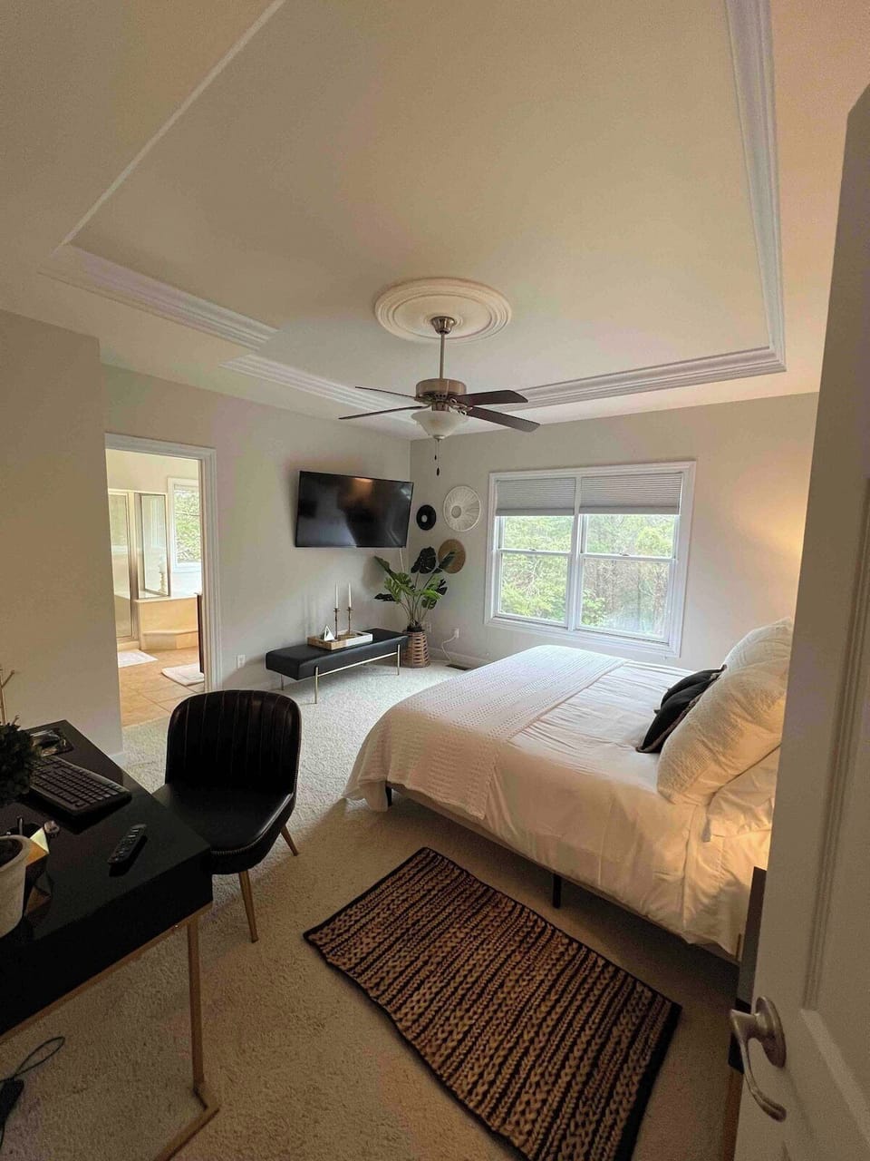 Master Bedroom #1.  Main Level. King. appointed w TV and on suite master bath w large walk in closet.