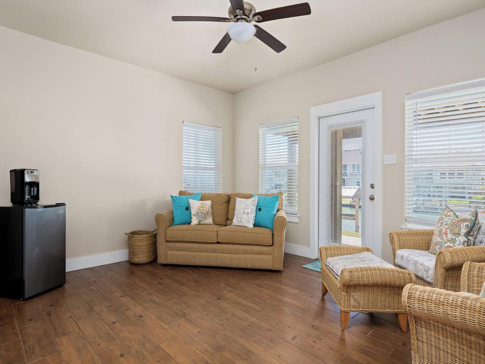 House (4 Bedrooms) | Property amenity