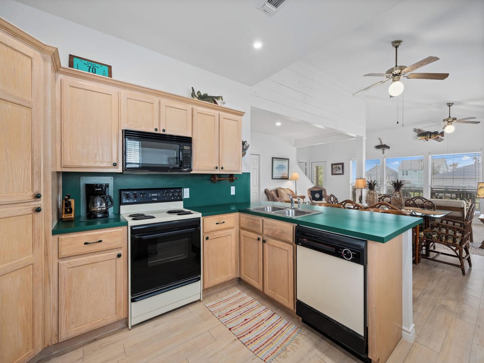 House (4 Bedrooms) | Property amenity