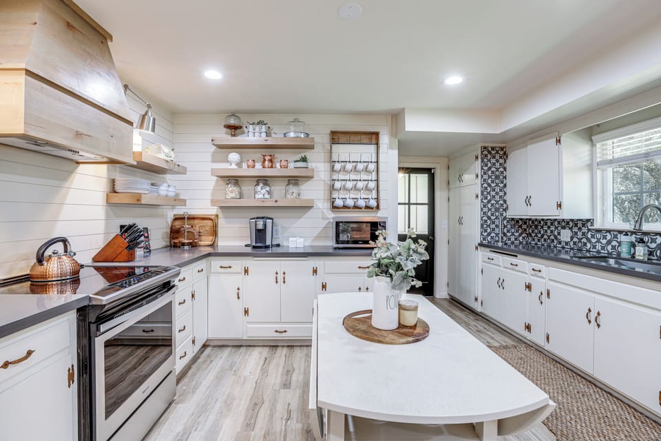 House (4 Bedrooms) | Interior