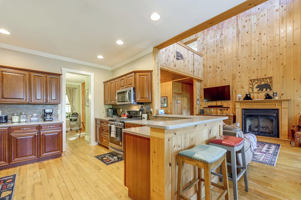 House (4 Bedrooms) | Interior