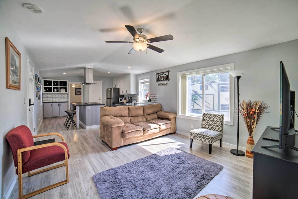 House (2 Bedrooms) | Interior