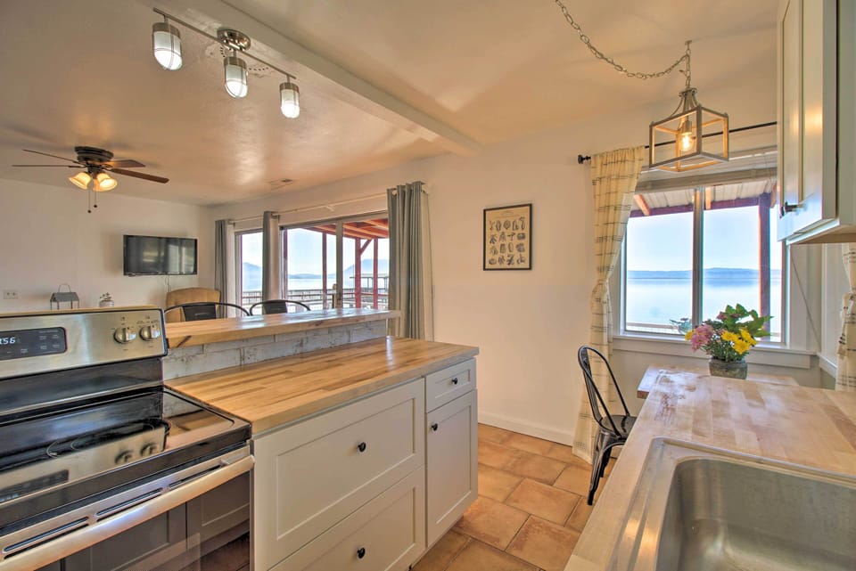 House (2 Bedrooms) | Interior