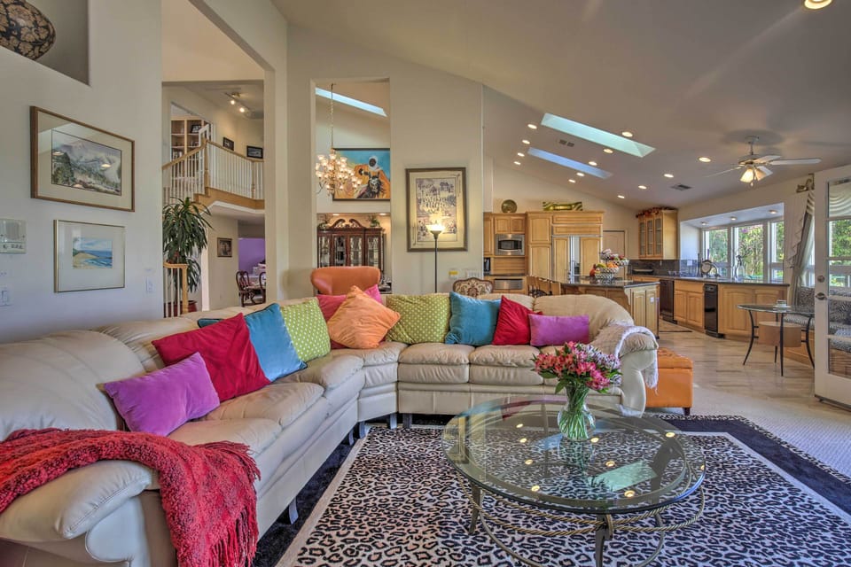 House (5 Bedrooms) | Interior