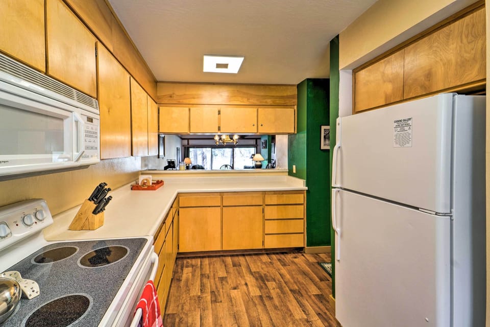 House (2 Bedrooms) | Interior