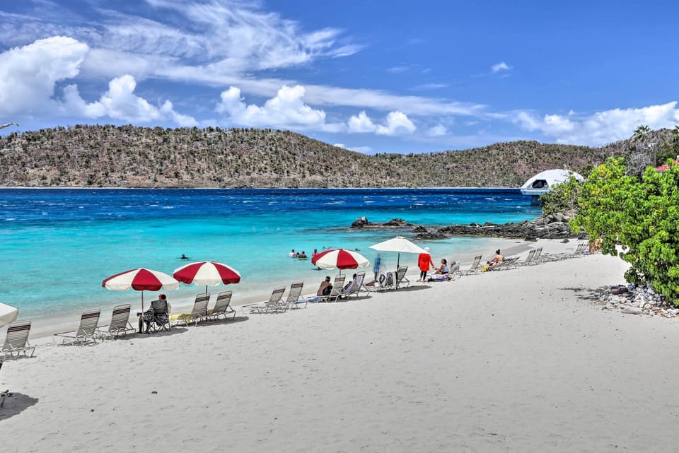 Saint Thomas Condo w/ Ocean Views, Walk to Beach! Apartment in Caribbean