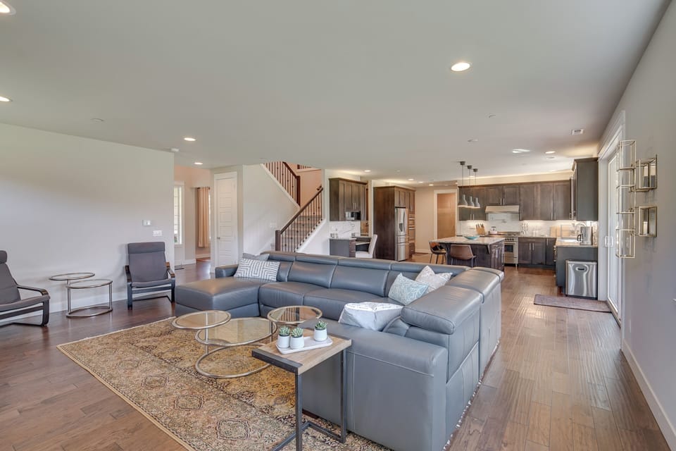 House (5 Bedrooms) | Interior