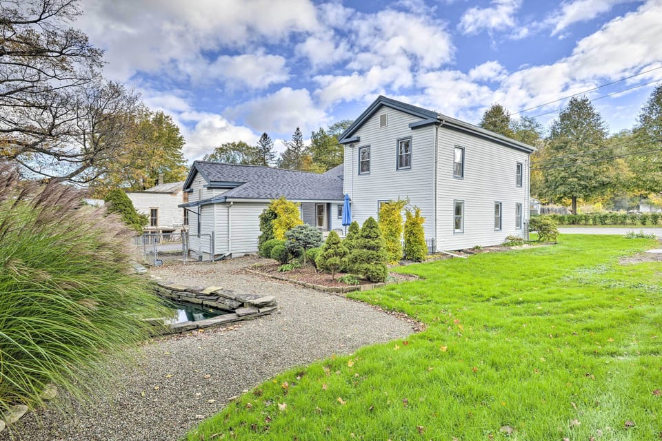 House (3 Bedrooms) | Front of property