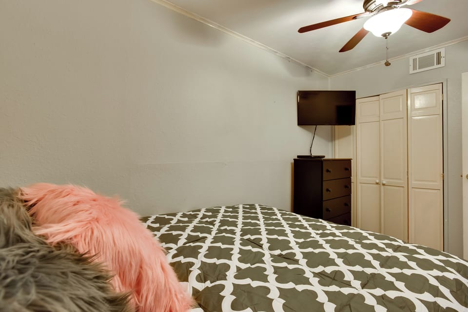 Apartment (1 Bedroom) | Interior