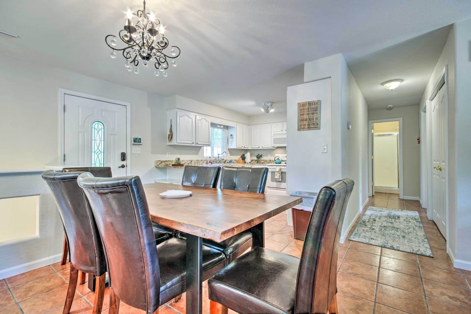 House (4 Bedrooms) | Interior