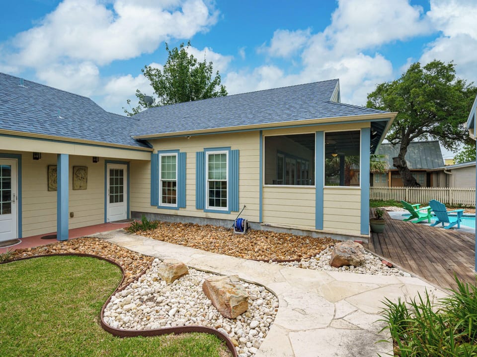 House (2 Bedrooms) | Property amenity