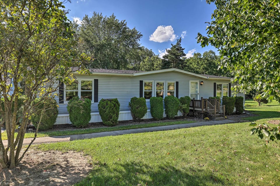 House (4 Bedrooms) | Front of property