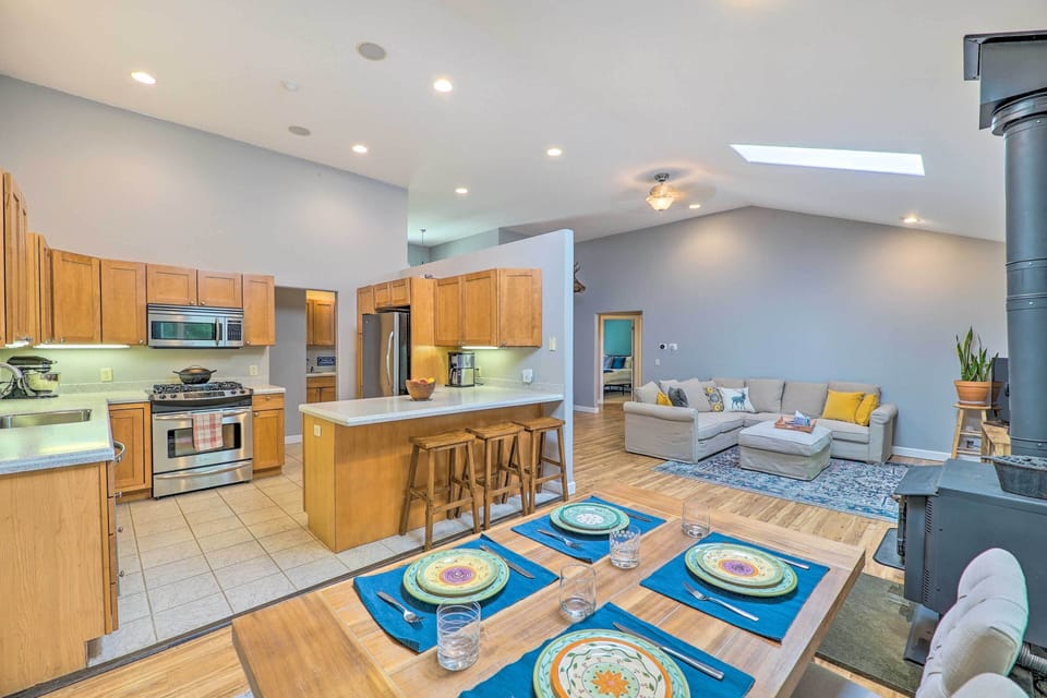 House (3 Bedrooms) | Interior