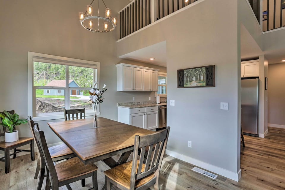 House (4 Bedrooms) | Interior