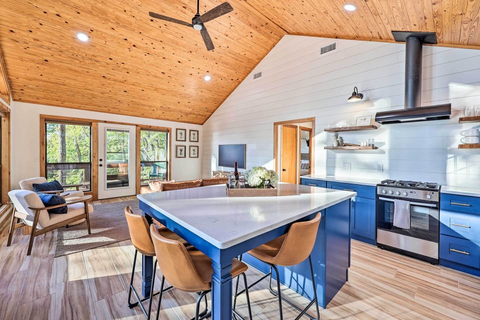 House (2 Bedrooms) | Interior