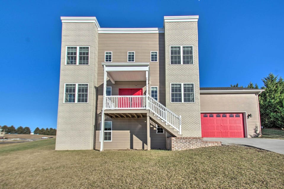 House (4 Bedrooms) | Front of property