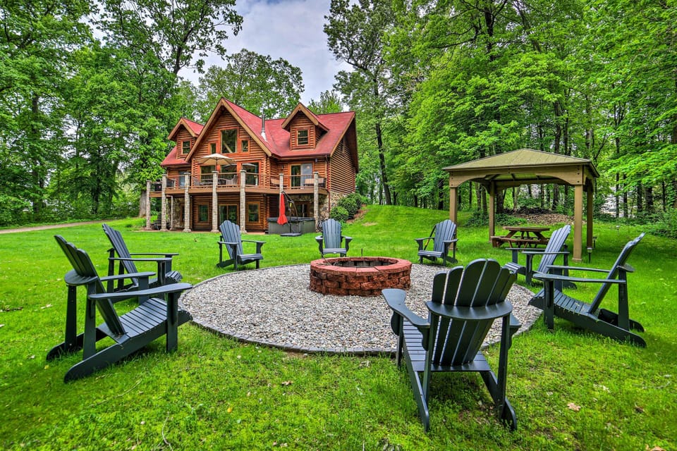 House (5 Bedrooms) | Front of property