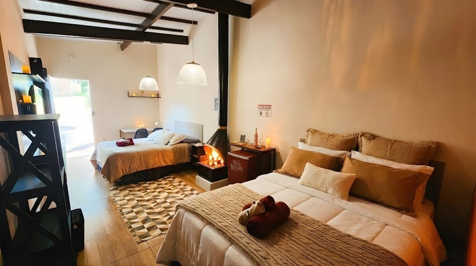 Exclusive Suite | Down comforters, desk, free WiFi, bed sheets