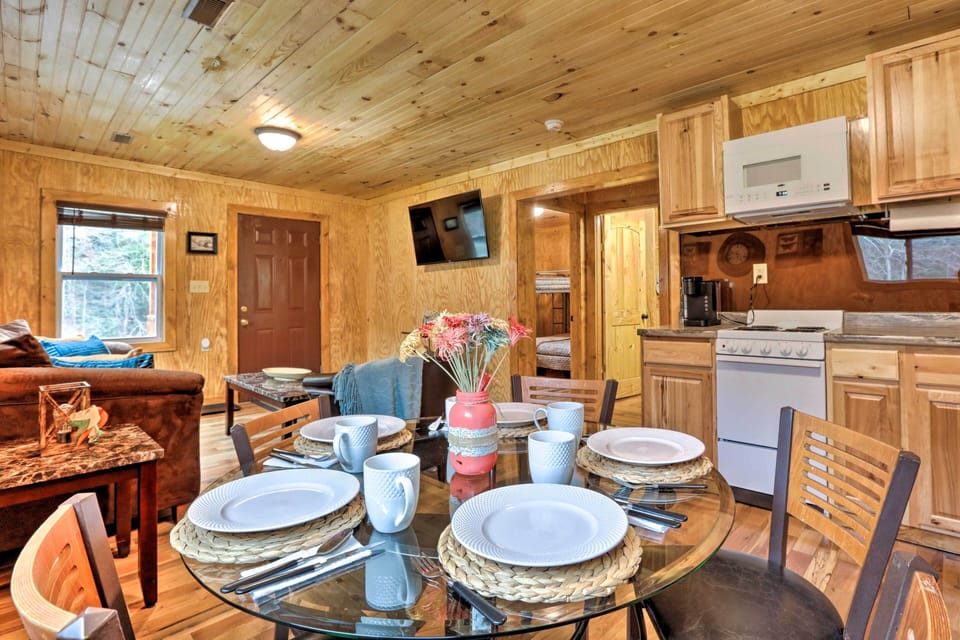 House (2 Bedrooms) | Interior