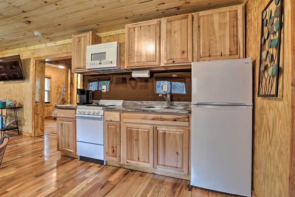 House (2 Bedrooms) | Interior