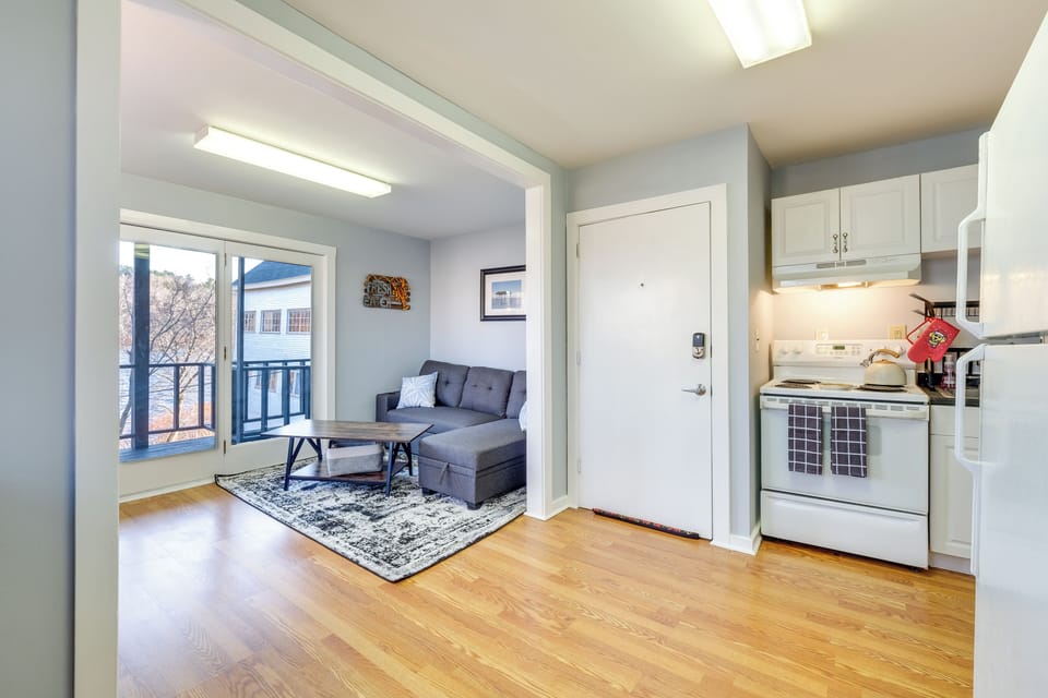Apartment (1 Bedroom) | Interior