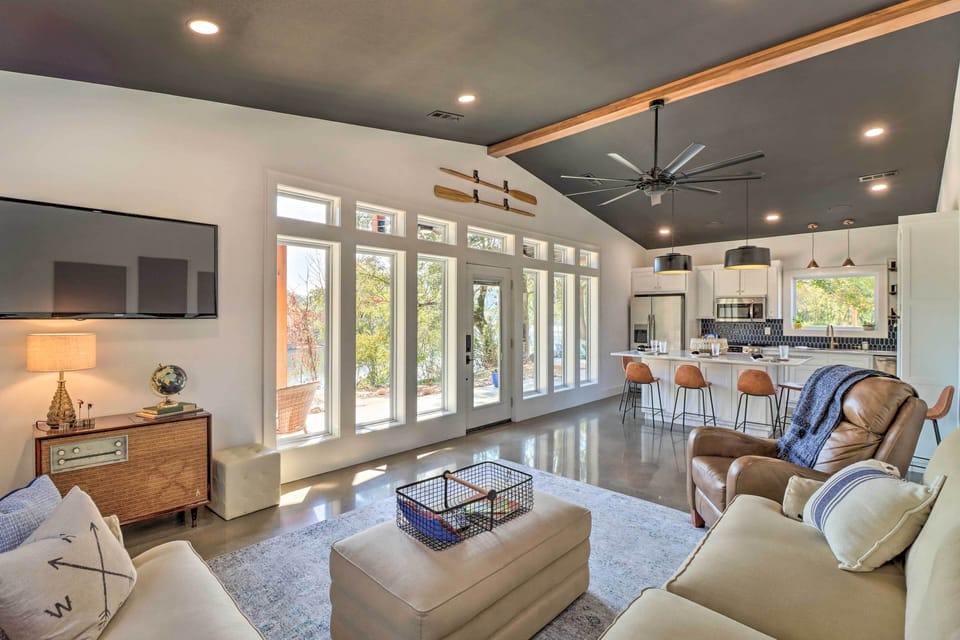 House (3 Bedrooms) | Front of property