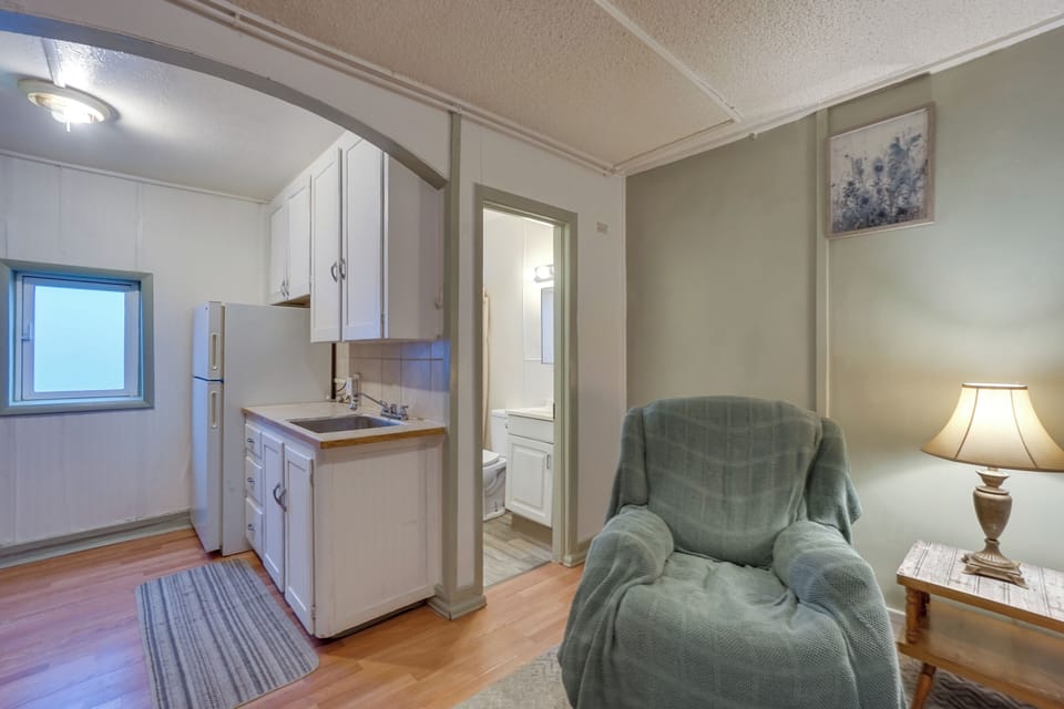 Apartment (0 Bedroom) | Interior
