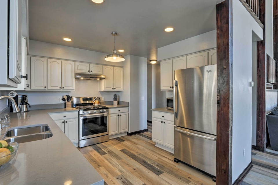 House (4 Bedrooms) | Interior