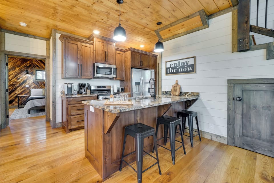 House (2 Bedrooms) | Interior