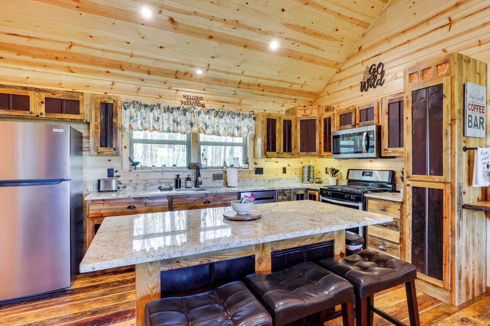 House (2 Bedrooms) | Interior