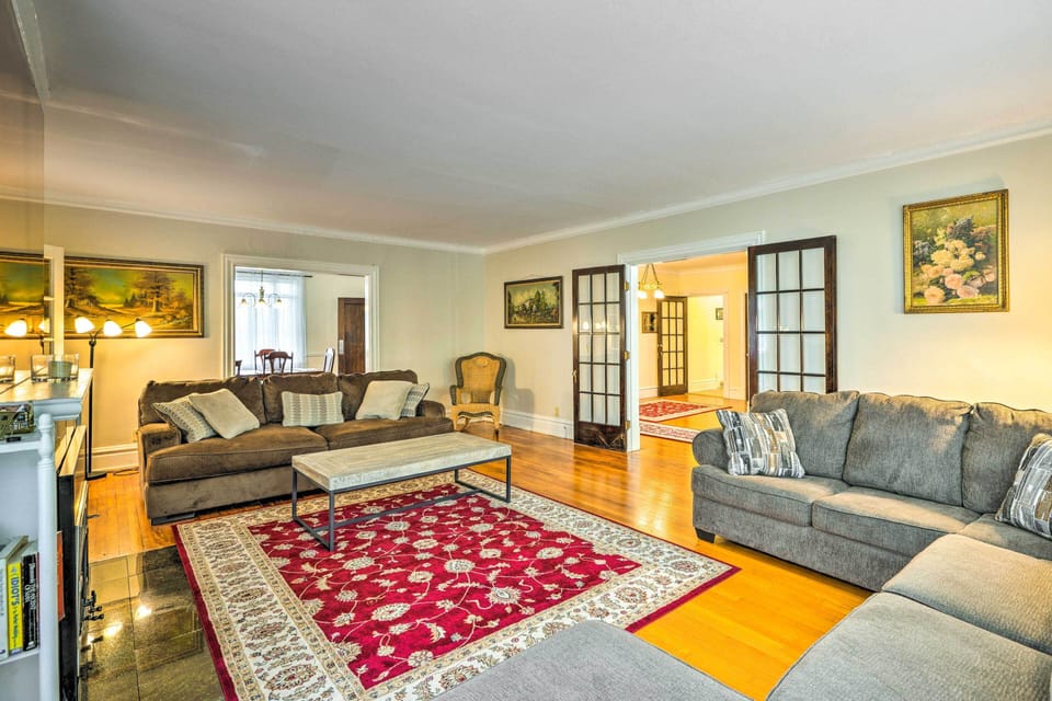House (4 Bedrooms) | Interior