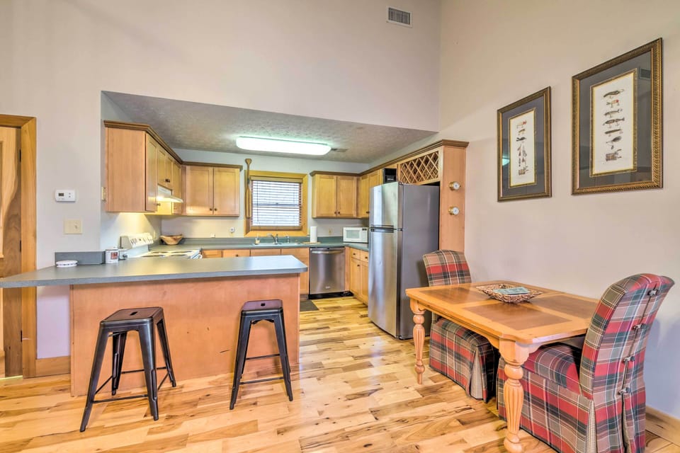 House (2 Bedrooms) | Interior