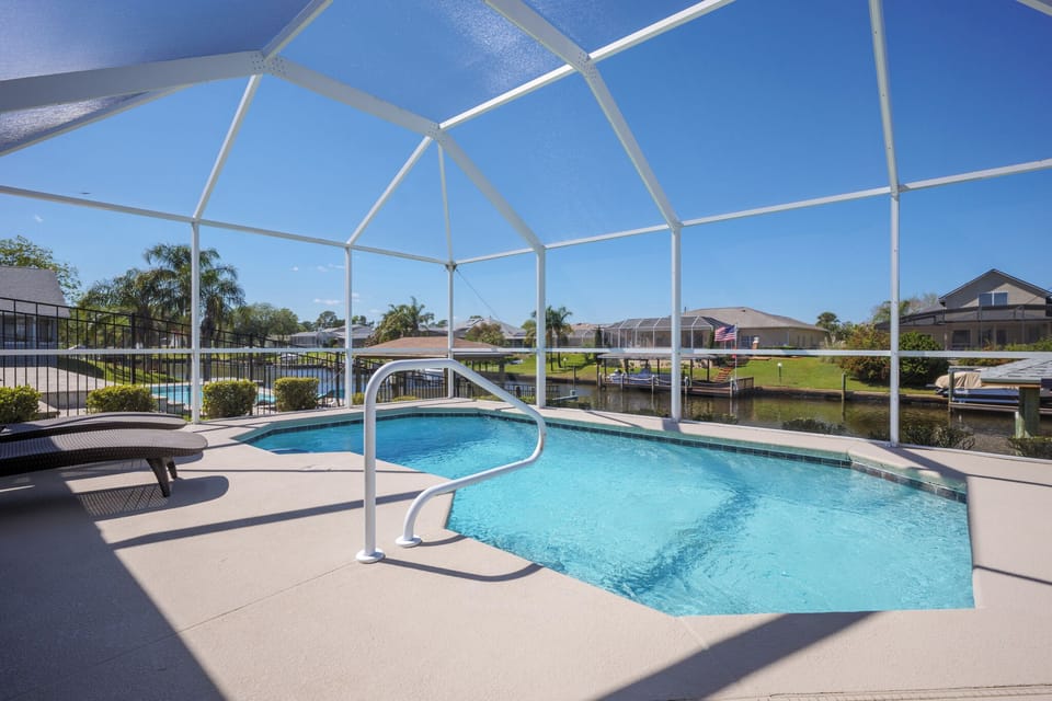 House (3 Bedrooms) | Property amenity