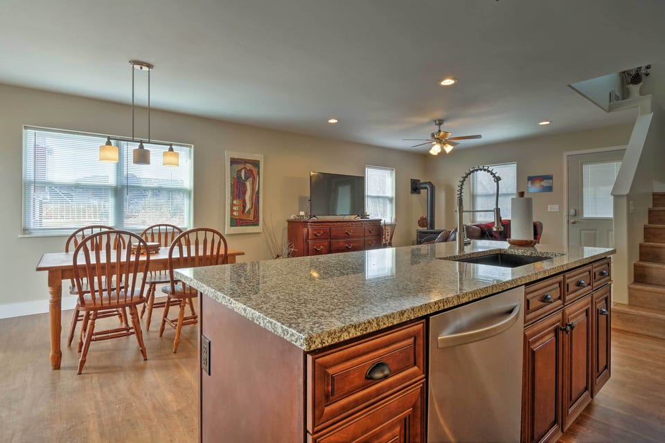 House (3 Bedrooms) | Interior