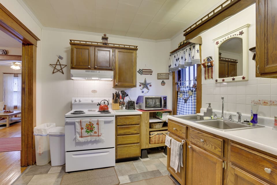 House (2 Bedrooms) | Interior