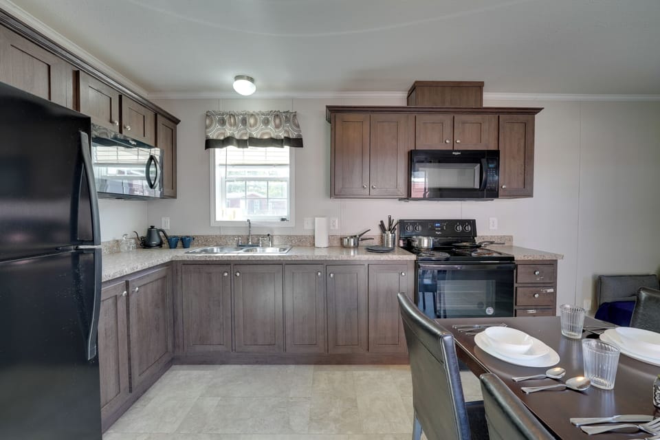 House (2 Bedrooms) | Interior