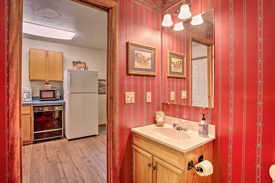 Apartment (0 Bedroom) | Interior