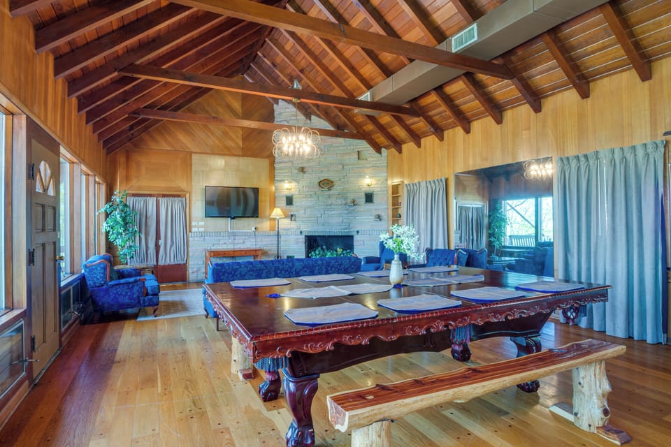 House (4 Bedrooms) | Front of property