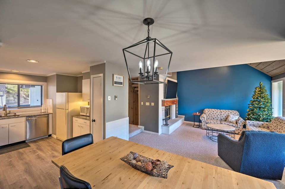 Apartment (3 Bedrooms) | Front of property