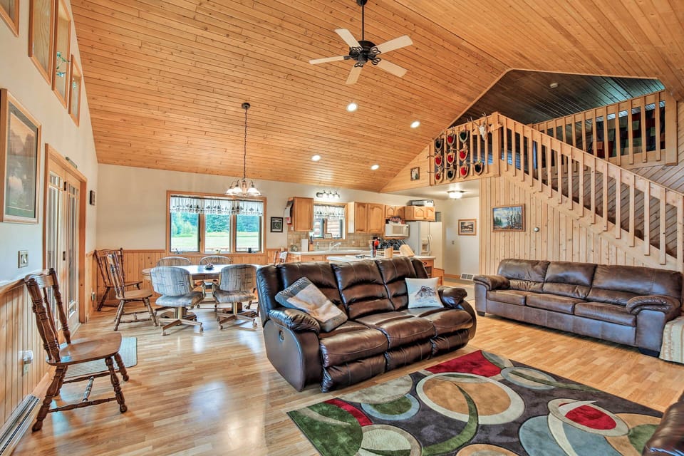 House (2 Bedrooms) | Interior