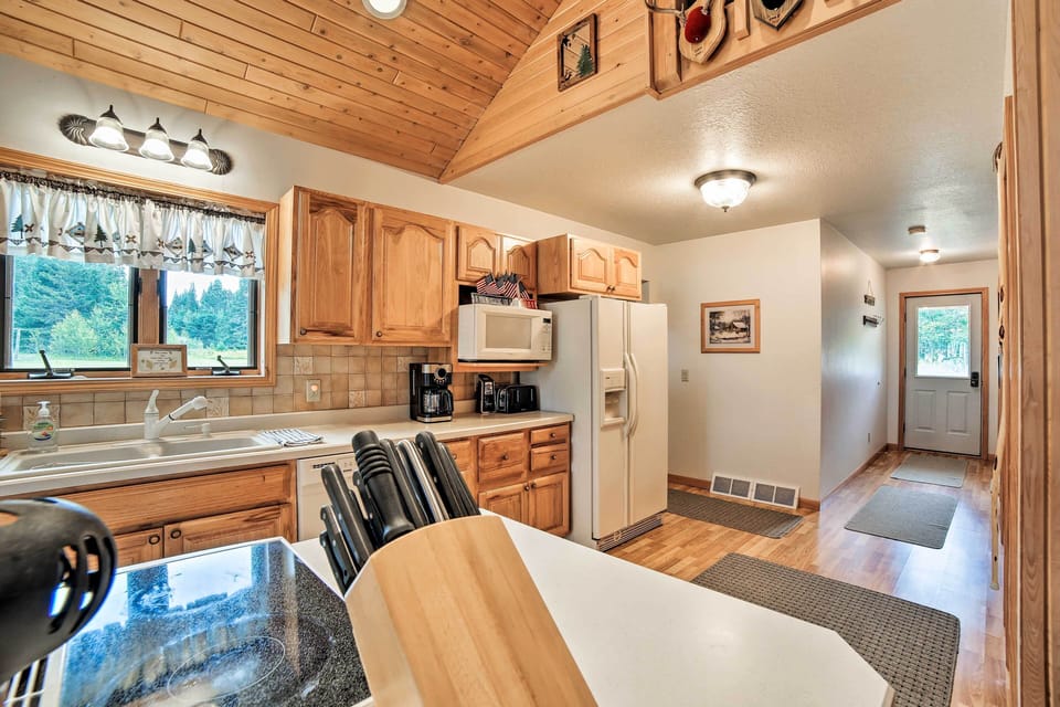 House (2 Bedrooms) | Interior