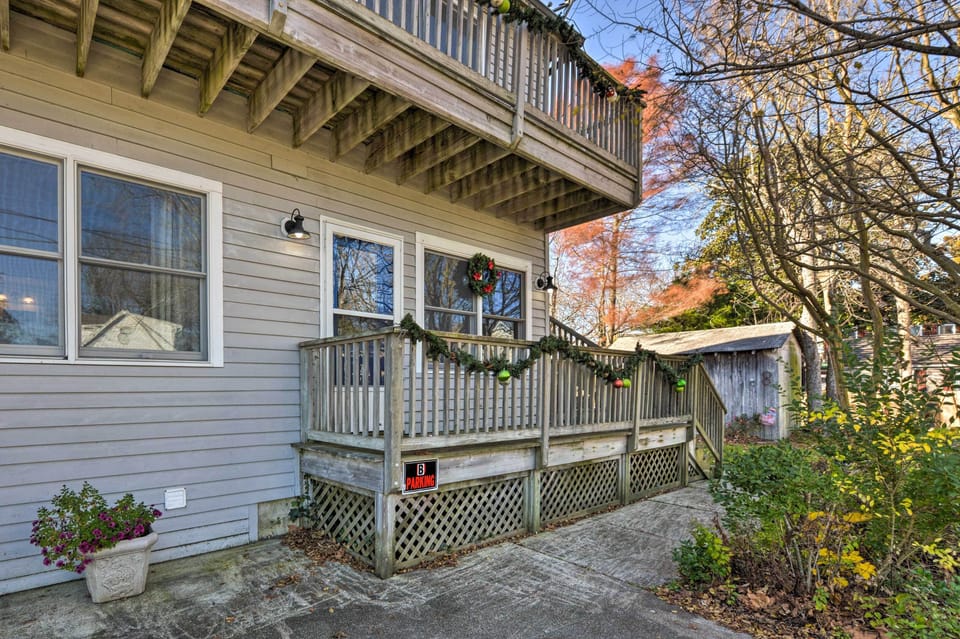 Serene West Cape May Getaway: Walk to Beach! Apartment in West Cape May