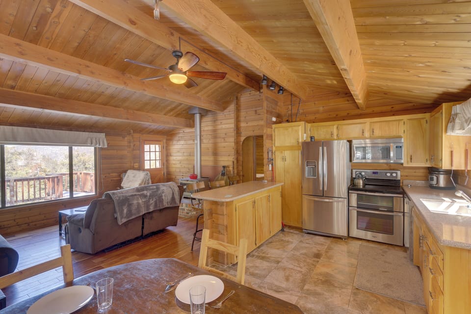 House (2 Bedrooms) | Interior