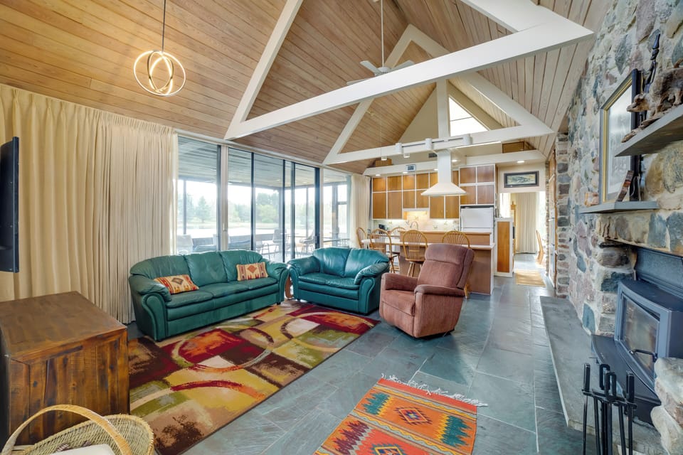 House (4 Bedrooms) | Interior