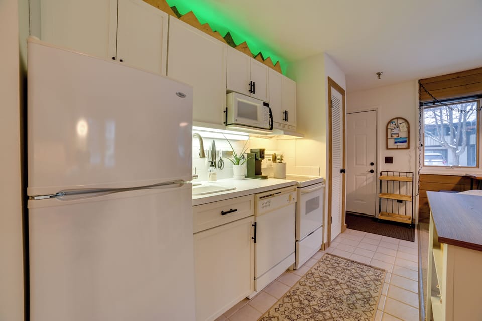 Apartment (1 Bedroom) | Interior