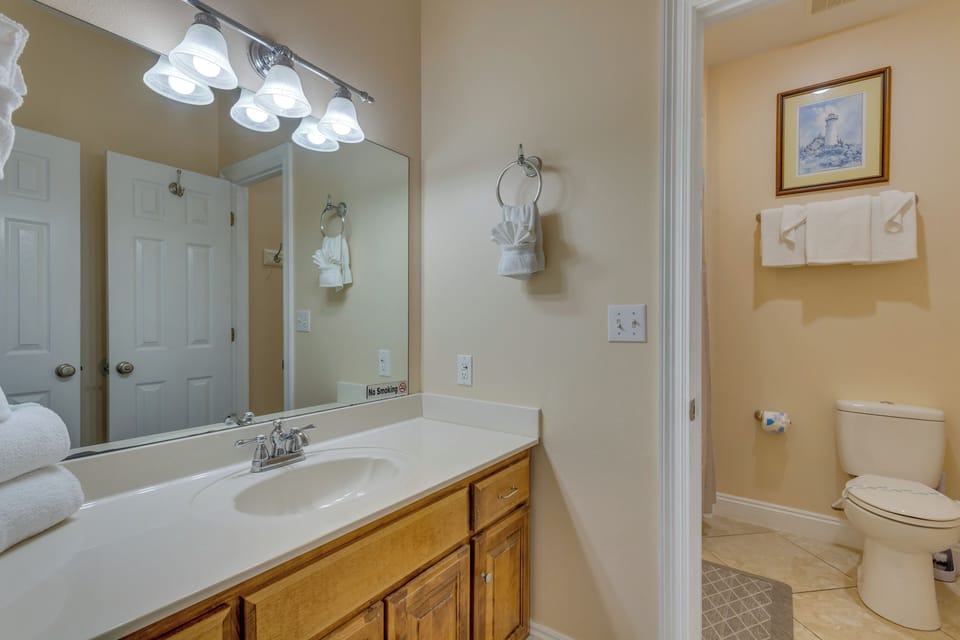1 Mi to Beach Access: Spacious Orange Beach Duplex Cottage in Orange Beach