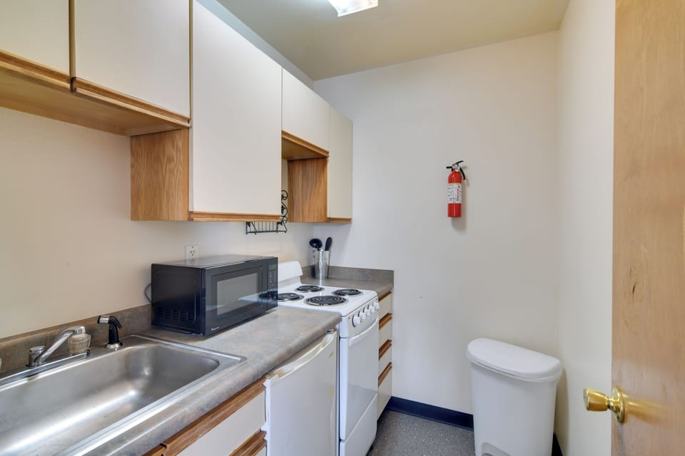 Apartment (0 Bedroom) | Interior