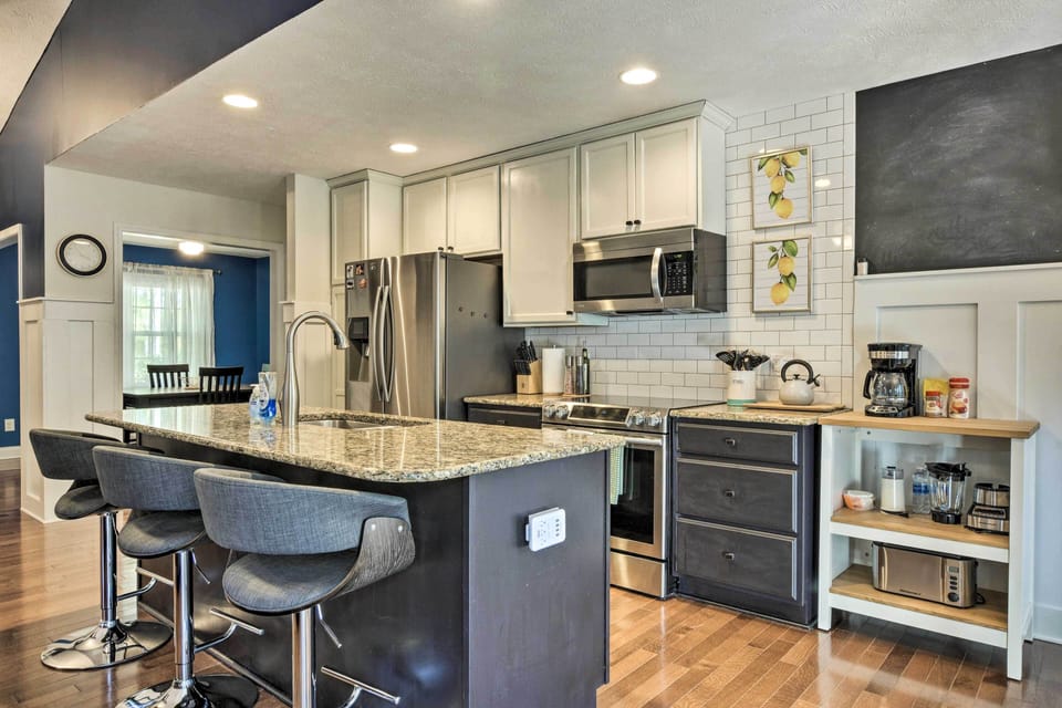 House (3 Bedrooms) | Interior